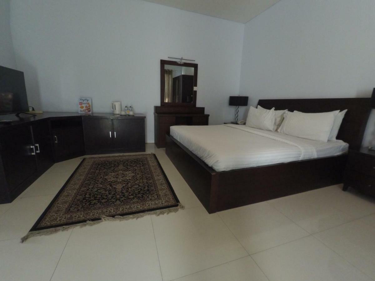 Hotel The Radiant 3*